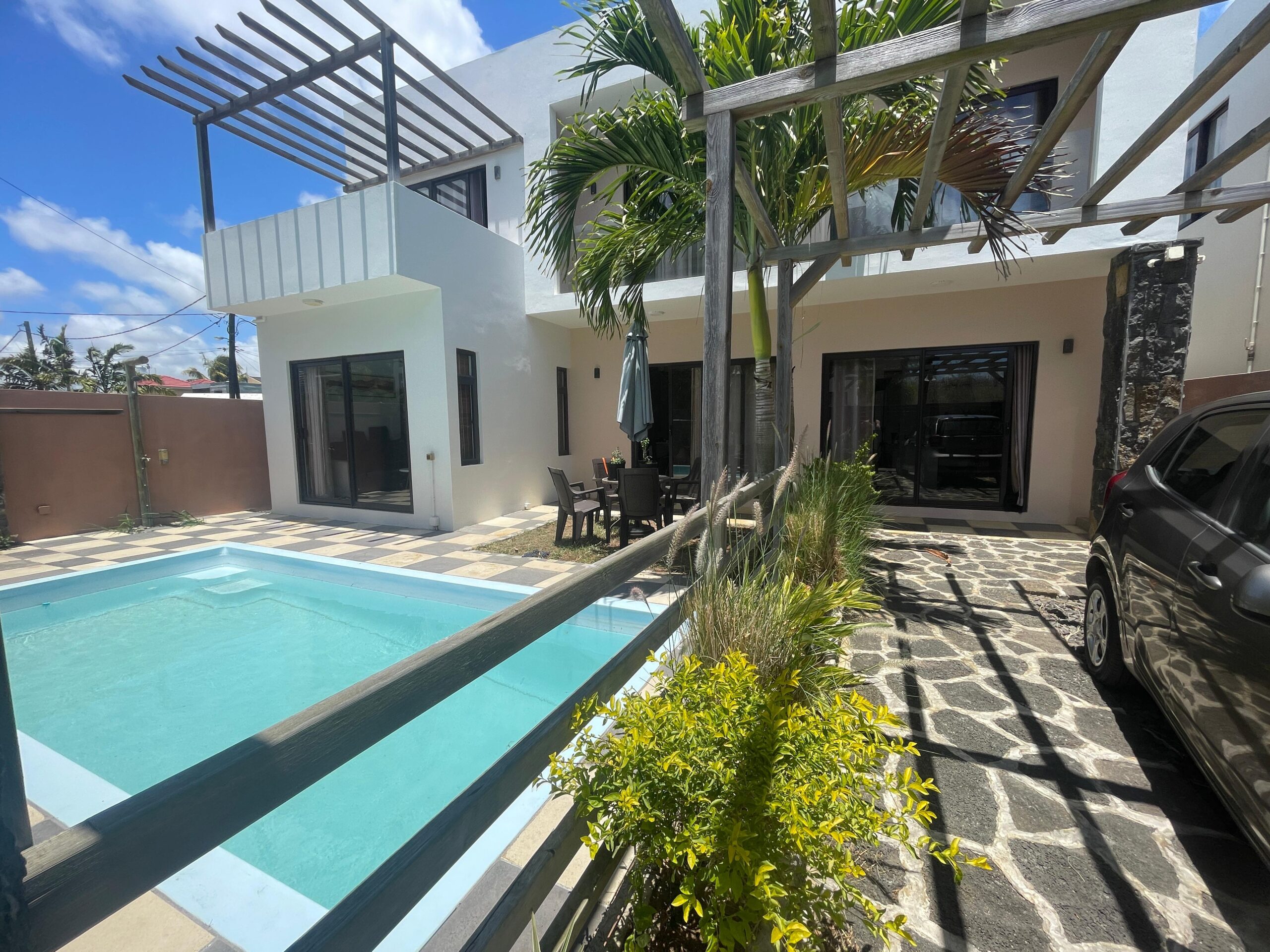 3-Bedroom Private Villa with private swimming Pool for Rent in Mont Choisy